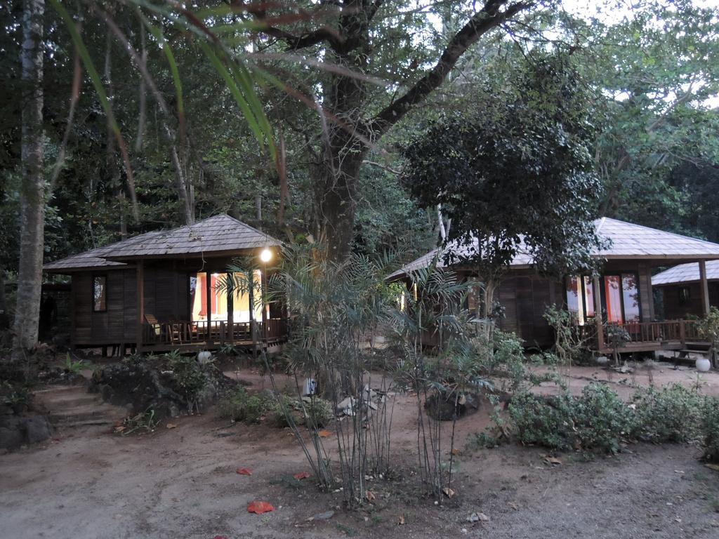 Coral Garden Resort Koh Kradan Exterior foto
